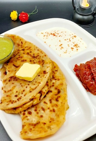 Aloo ka Paratha